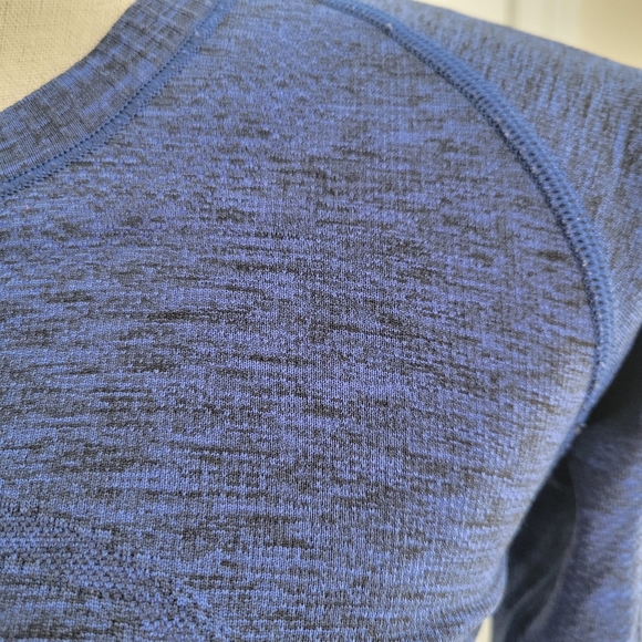 Lululemon Swiftly Tech Long‎ Sleeve Pullover Athletic Top Seamless - Picture 5 of 15